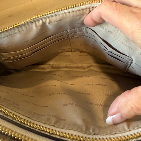 Michael Kors Jet Set Double Pouch White and Brown Crossbody Bag with Monogram - Picture 4 of 8